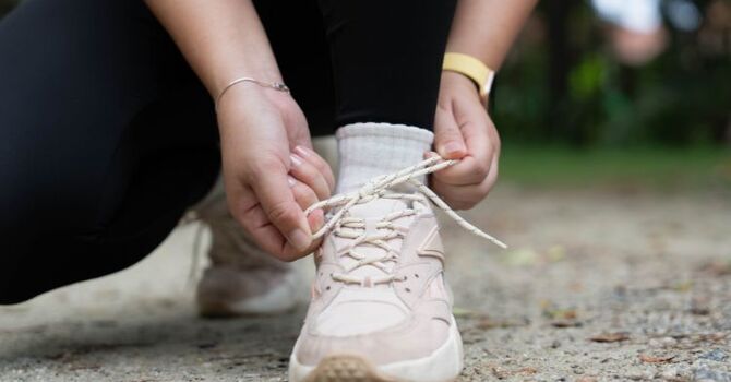 How Custom Orthotics Help with Flat Feet: What You Need to Know